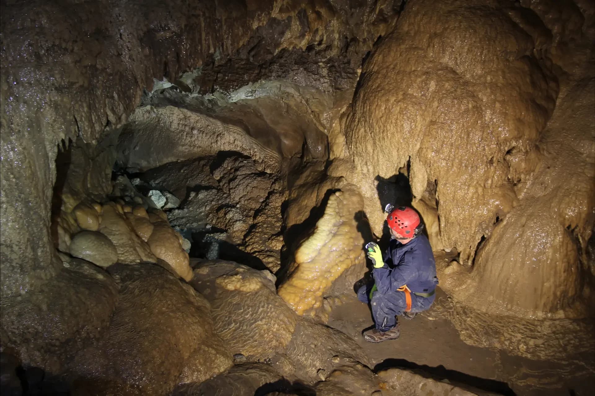 Explorer Caving Tour