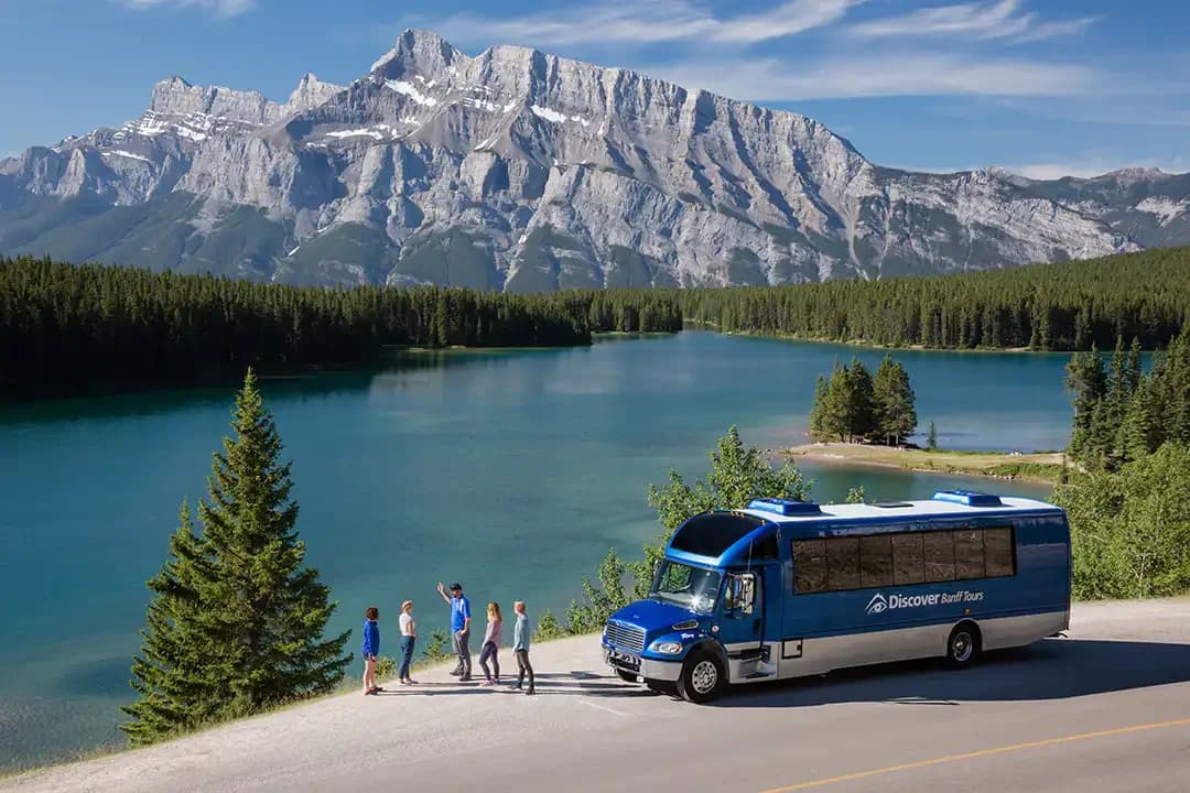 32 Things to Pack for Banff Weather: A Seasonal Guide